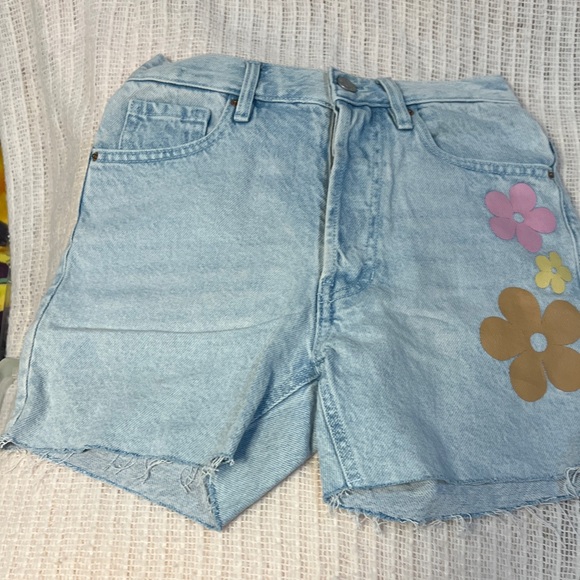 PacSun Light Blue Denim Shorts with Floral Design - Picture 1 of 4